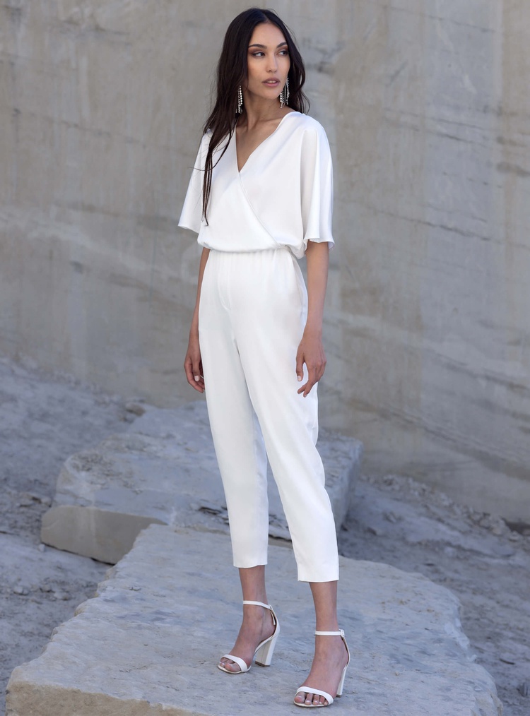 Hosenanzug Fur Die Reife Braut Braut Jumpsuit & Hosenanzug | piqyourdress