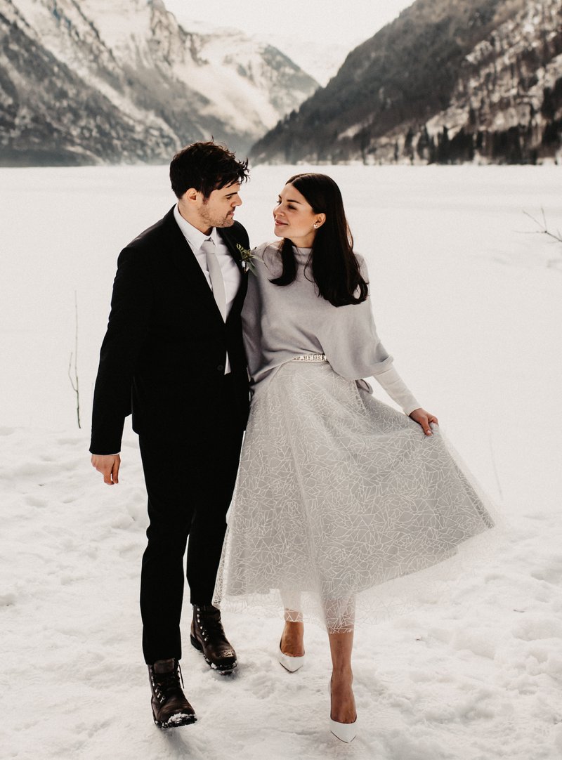 Winterhochzeit Brautkleid Rock mit Glitzer silber