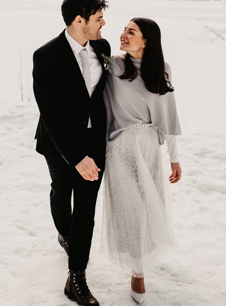 Winterhochzeit Brautkleid Rock mit Glitzer silber