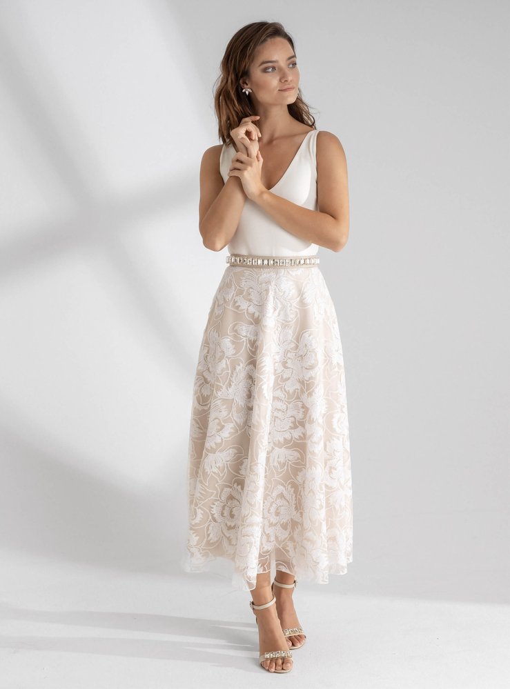 Brautkleid LAYLA-SARA mit Pailletten Brautrock und V-Ausschnitt Brautbody
