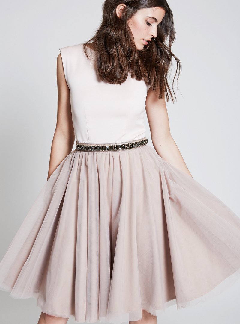 Abendkleider – Showroom in Zürich & Online Shop Piqyourdress Abendkleider – Showroom in Zürich & Online Shop Piqyourdress