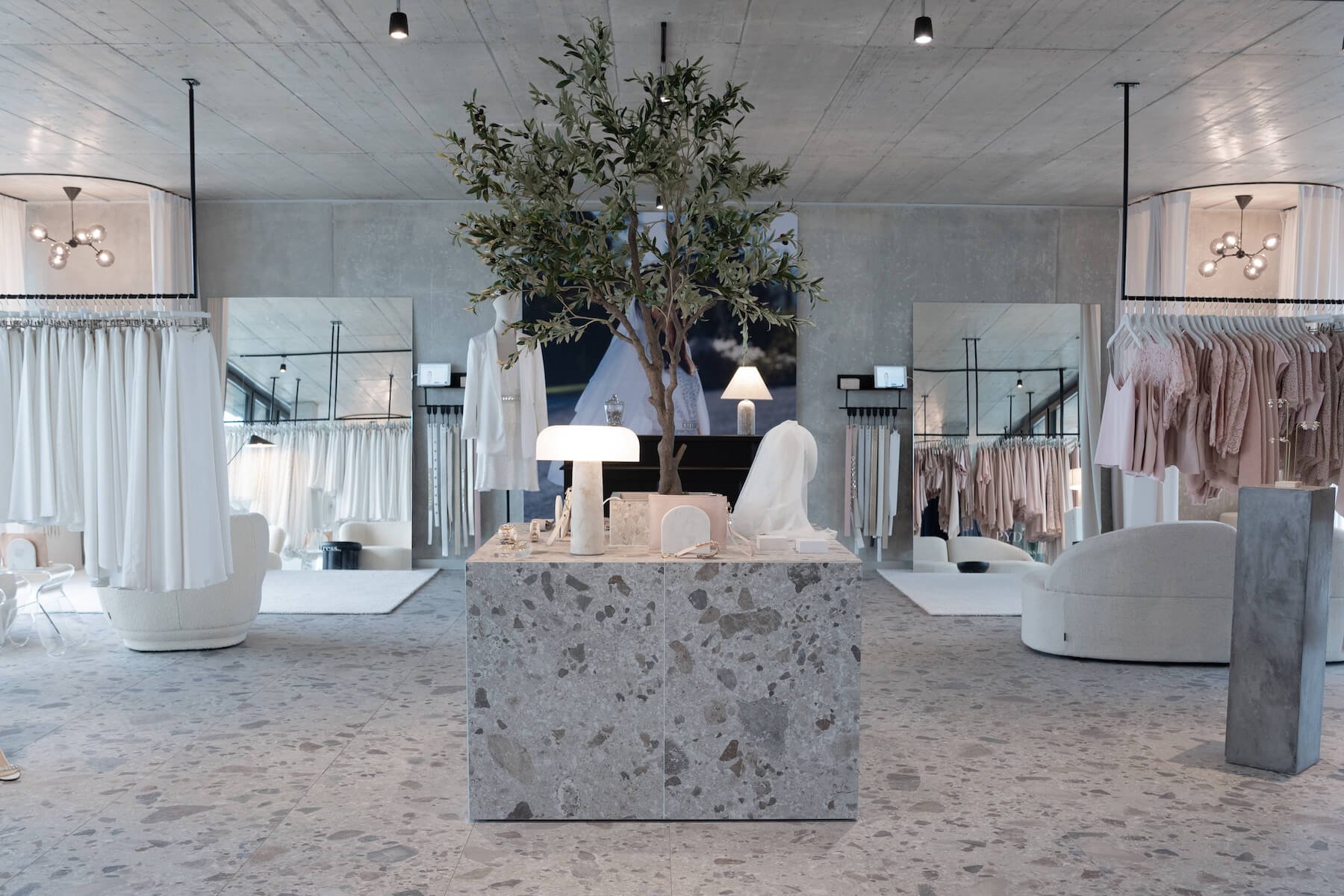 Bridal and Evening Wear in Zurich piqyourdress